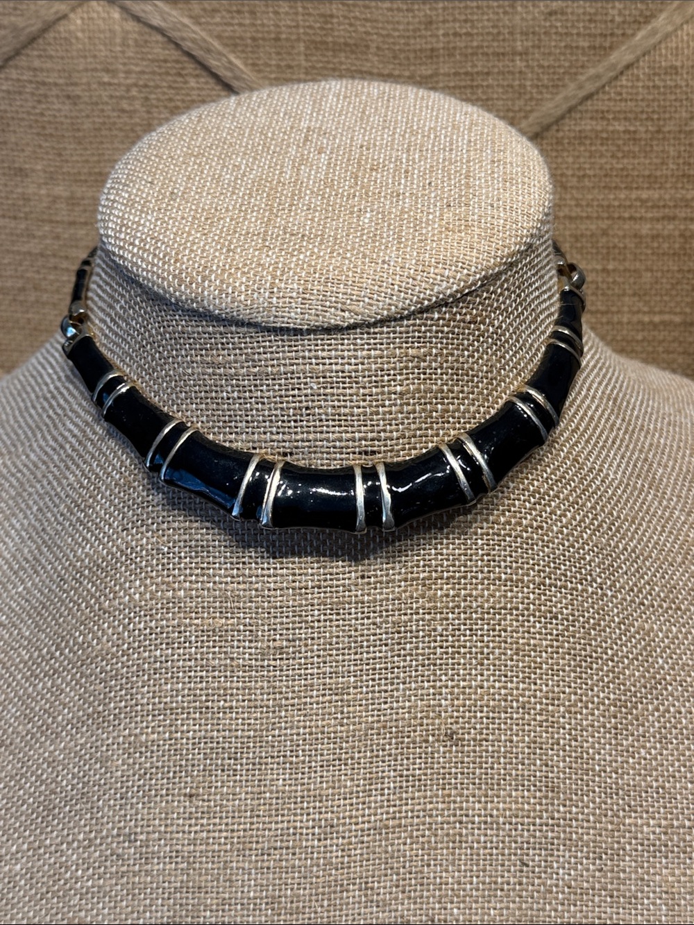 Vintage Choker Necklace - Women's Jewelry